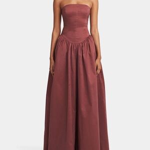 Elegant Strapless Burgundy Dress